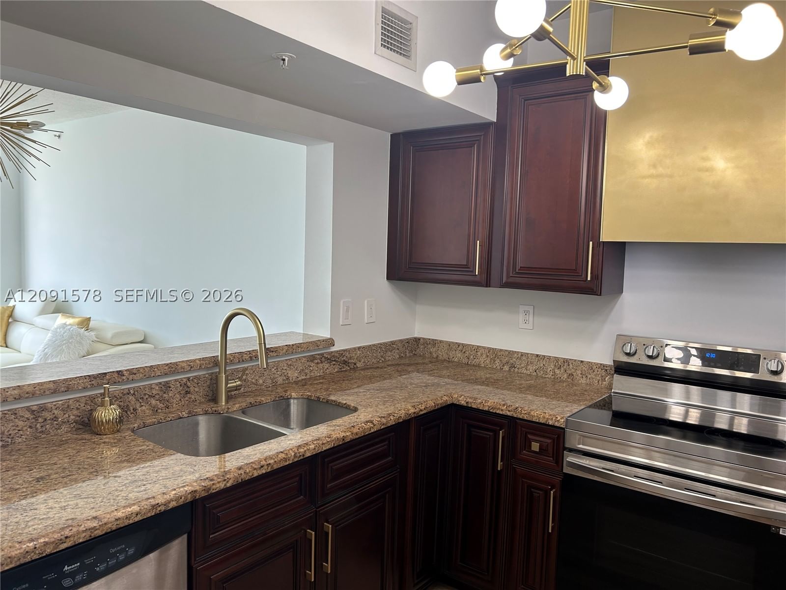Real estate property located at 3020 32nd Ave #721, Broward, Tides At Bridgeside Squar, Fort Lauderdale, FL