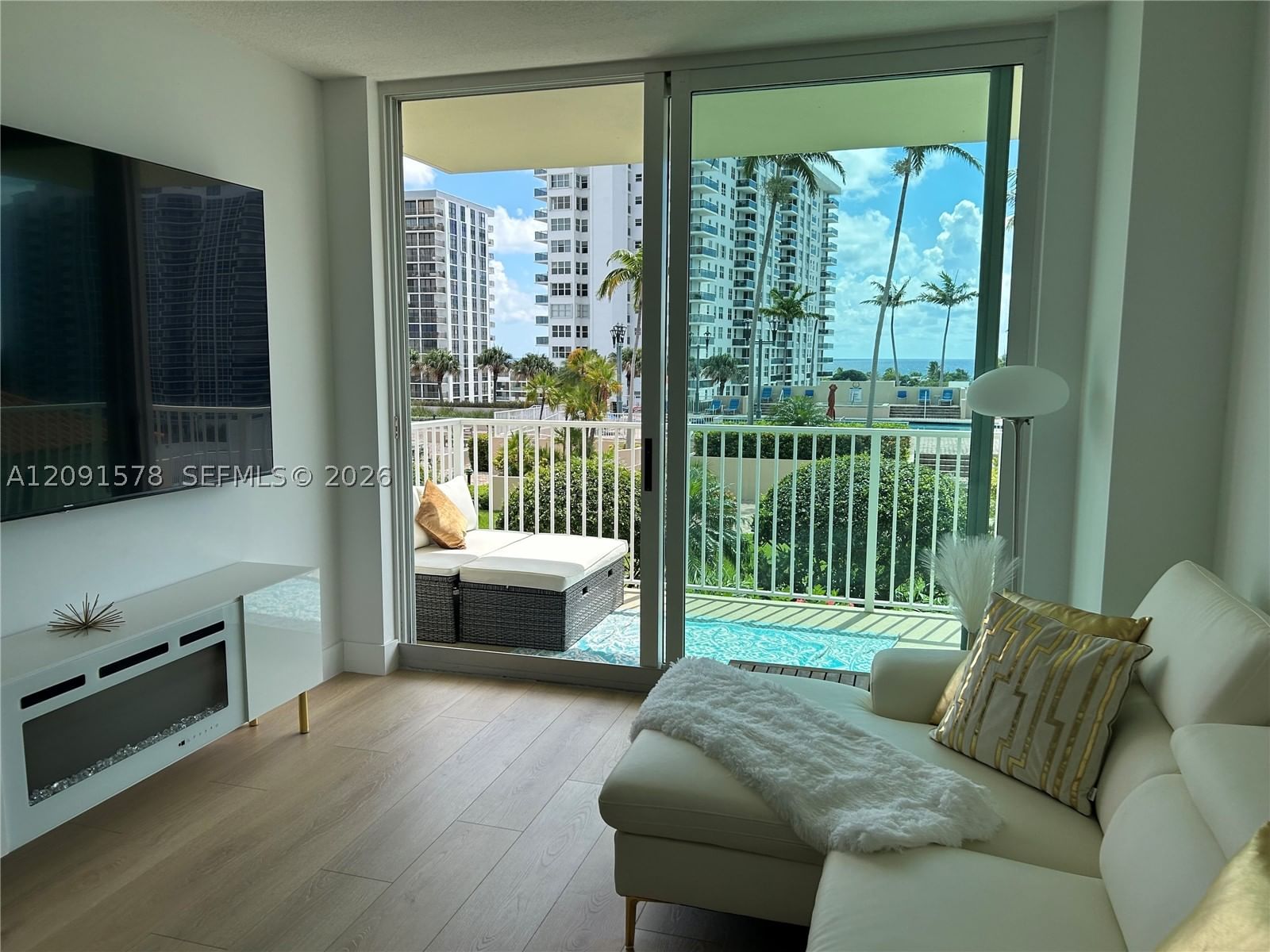 Real estate property located at 3020 32nd Ave #721, Broward, Tides At Bridgeside Squar, Fort Lauderdale, FL