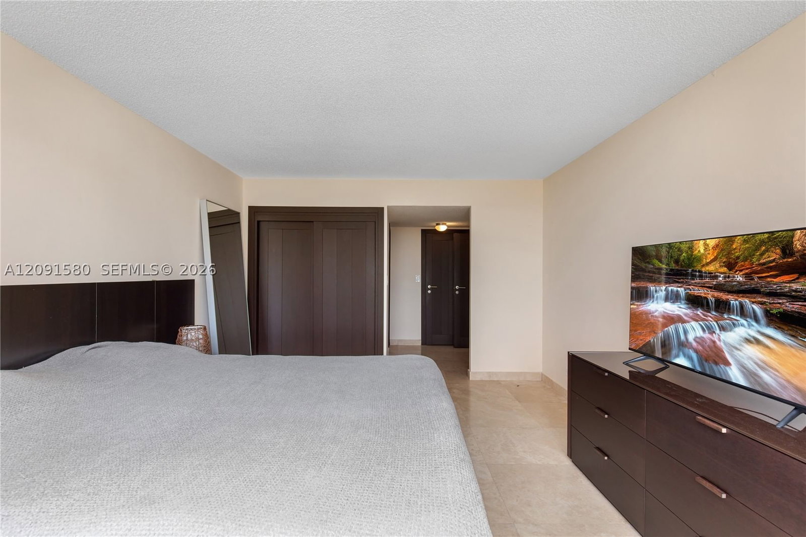 Real estate property located at 231 174th St #2106, Miami-dade, Winston Towers 400 Condo, Sunny Isles Beach, FL