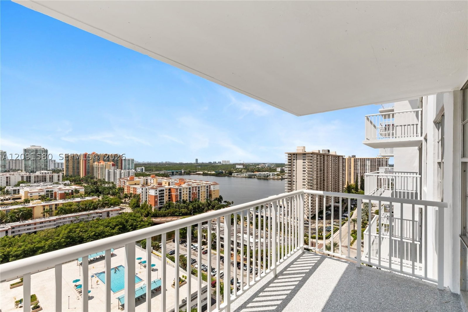 Real estate property located at 231 174th St #2106, Miami-dade, Winston Towers 400 Condo, Sunny Isles Beach, FL