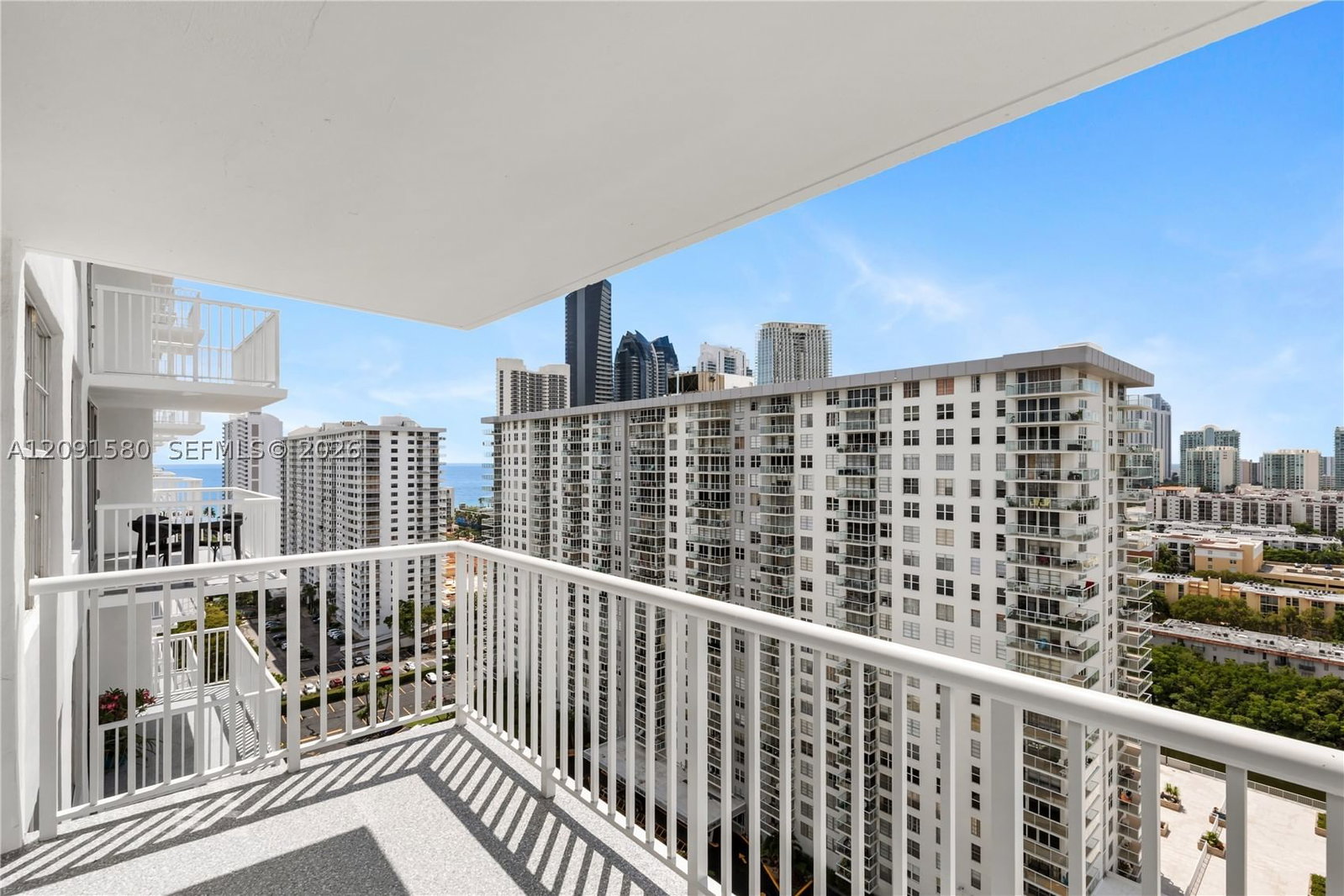 Real estate property located at 231 174th St #2106, Miami-dade, Winston Towers 400 Condo, Sunny Isles Beach, FL