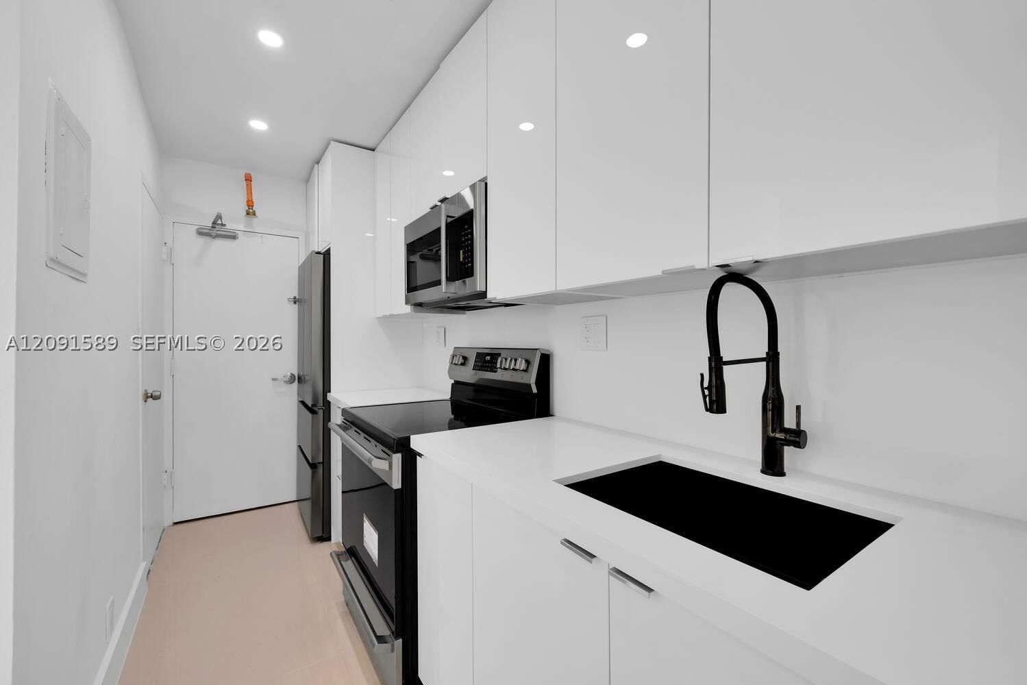 Real estate property located at 1000 West Ave #301, Miami-dade, Mirador 1000 Condo, Miami Beach, FL
