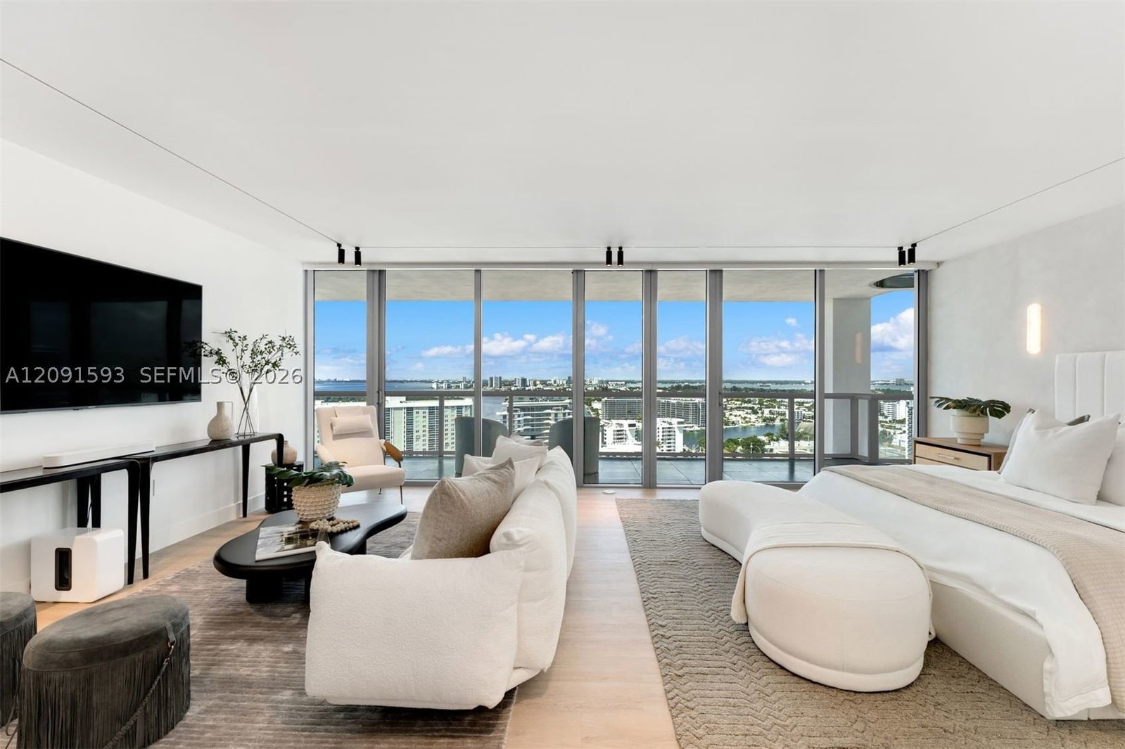 Real estate property located at 6799 Collins Ave LPH02, Miami-dade, South Carillon Beach Cond, Miami Beach, FL