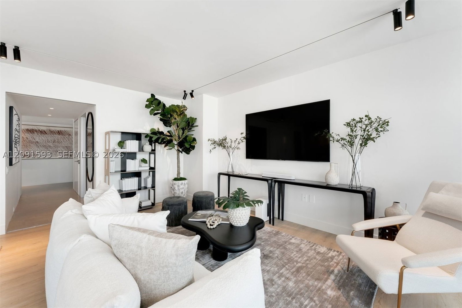 Real estate property located at 6799 Collins Ave LPH02, Miami-dade, South Carillon Beach Cond, Miami Beach, FL