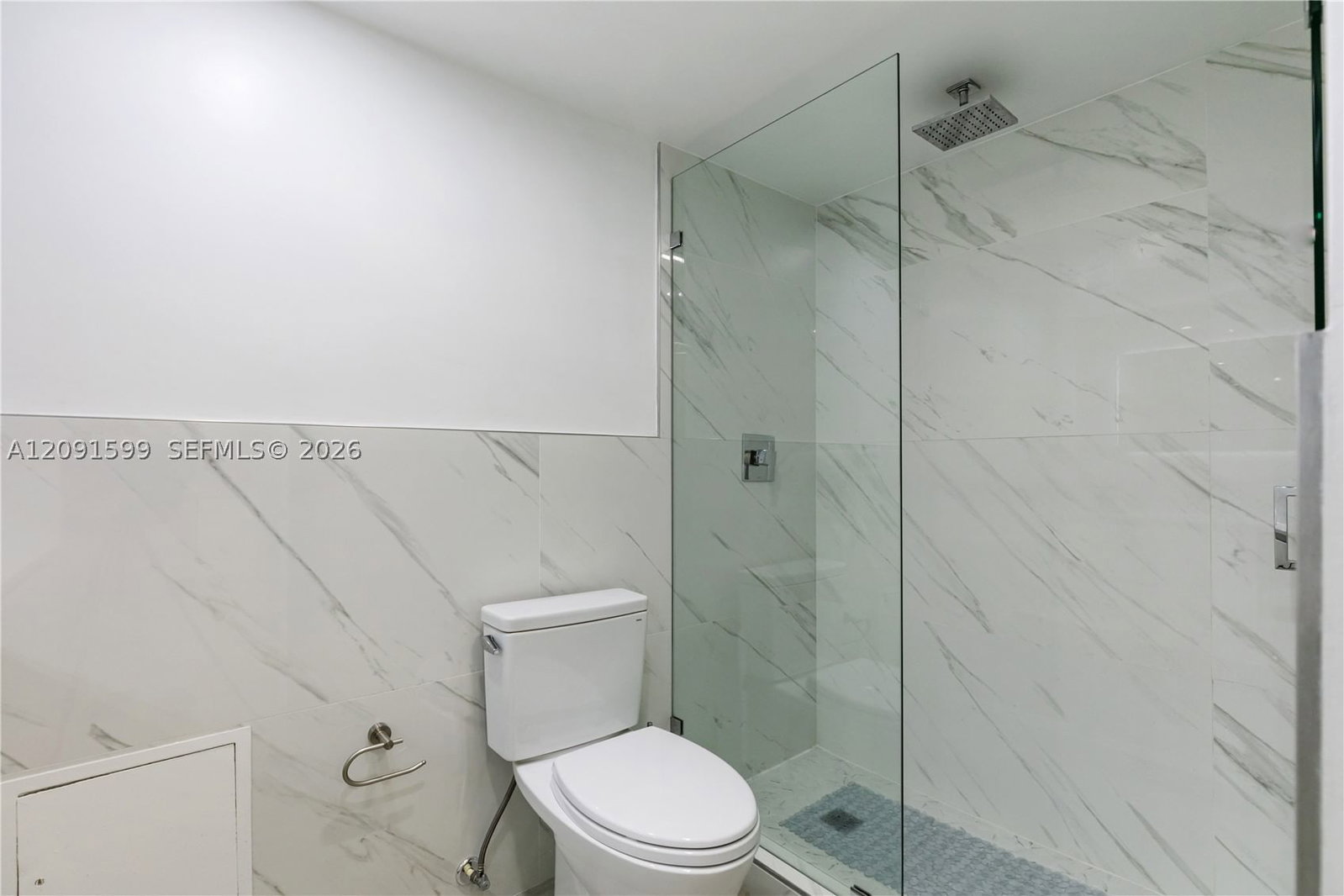 Real estate property located at 2301 Collins Ave #318, Miami-dade, Roney Palace Condo, Miami Beach, FL