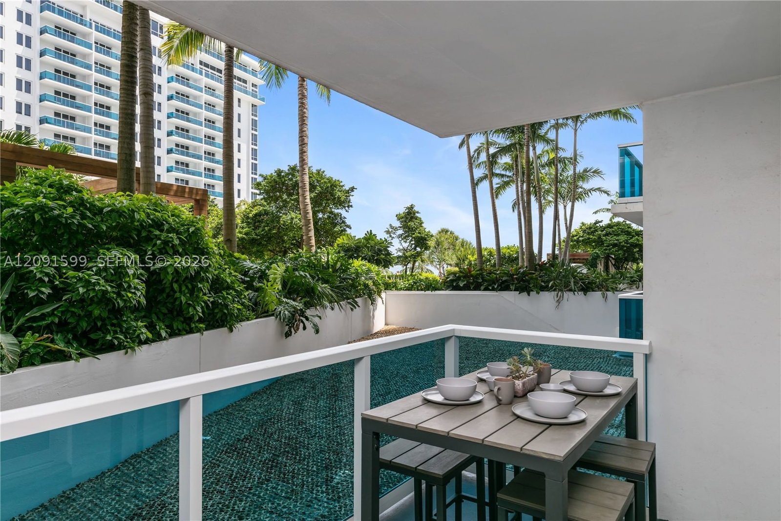 Real estate property located at 2301 Collins Ave #318, Miami-dade, Roney Palace Condo, Miami Beach, FL