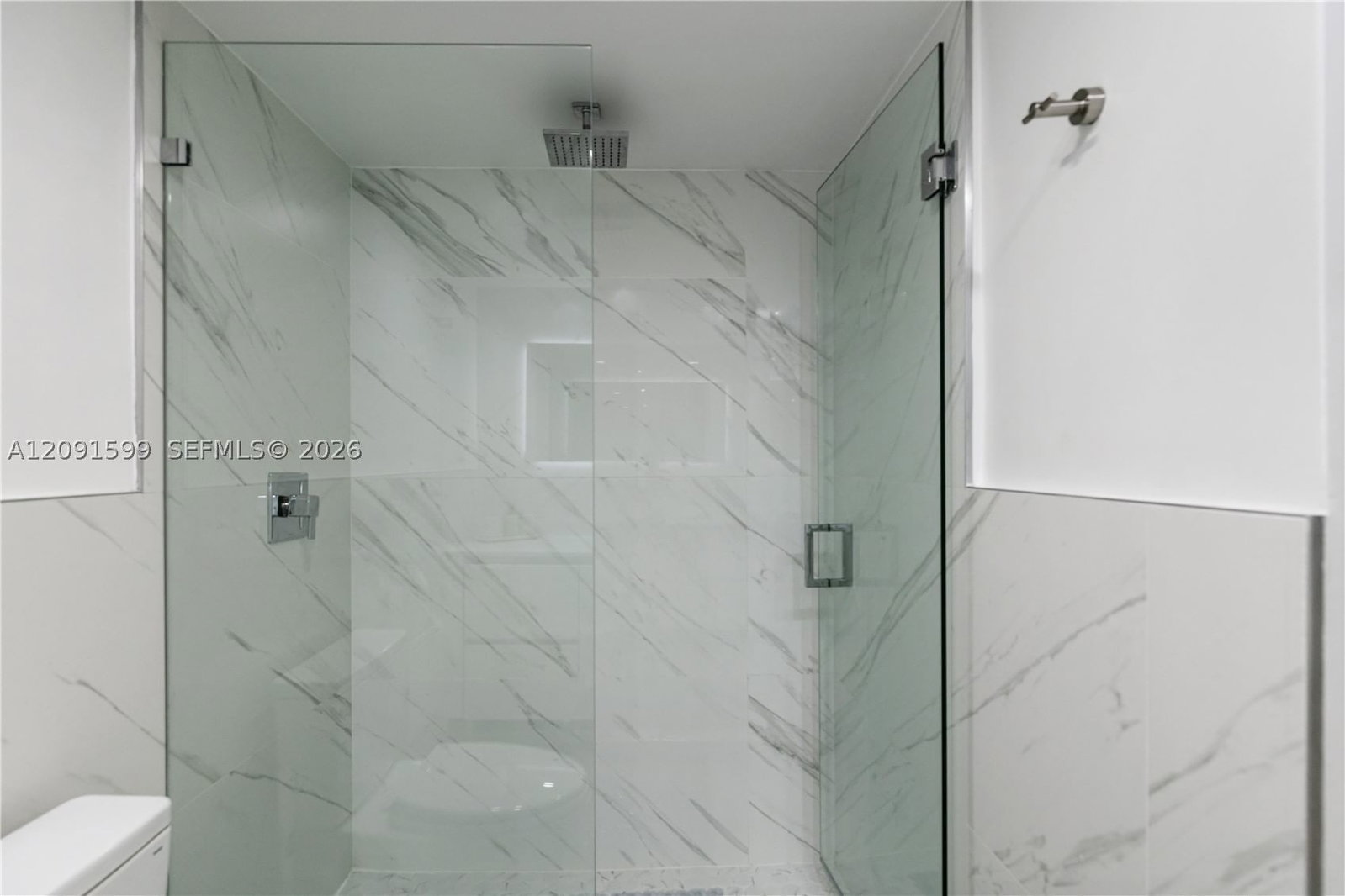 Real estate property located at 2301 Collins Ave #318, Miami-dade, Roney Palace Condo, Miami Beach, FL