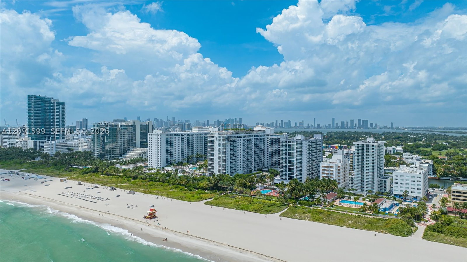Real estate property located at 2301 Collins Ave #318, Miami-dade, Roney Palace Condo, Miami Beach, FL
