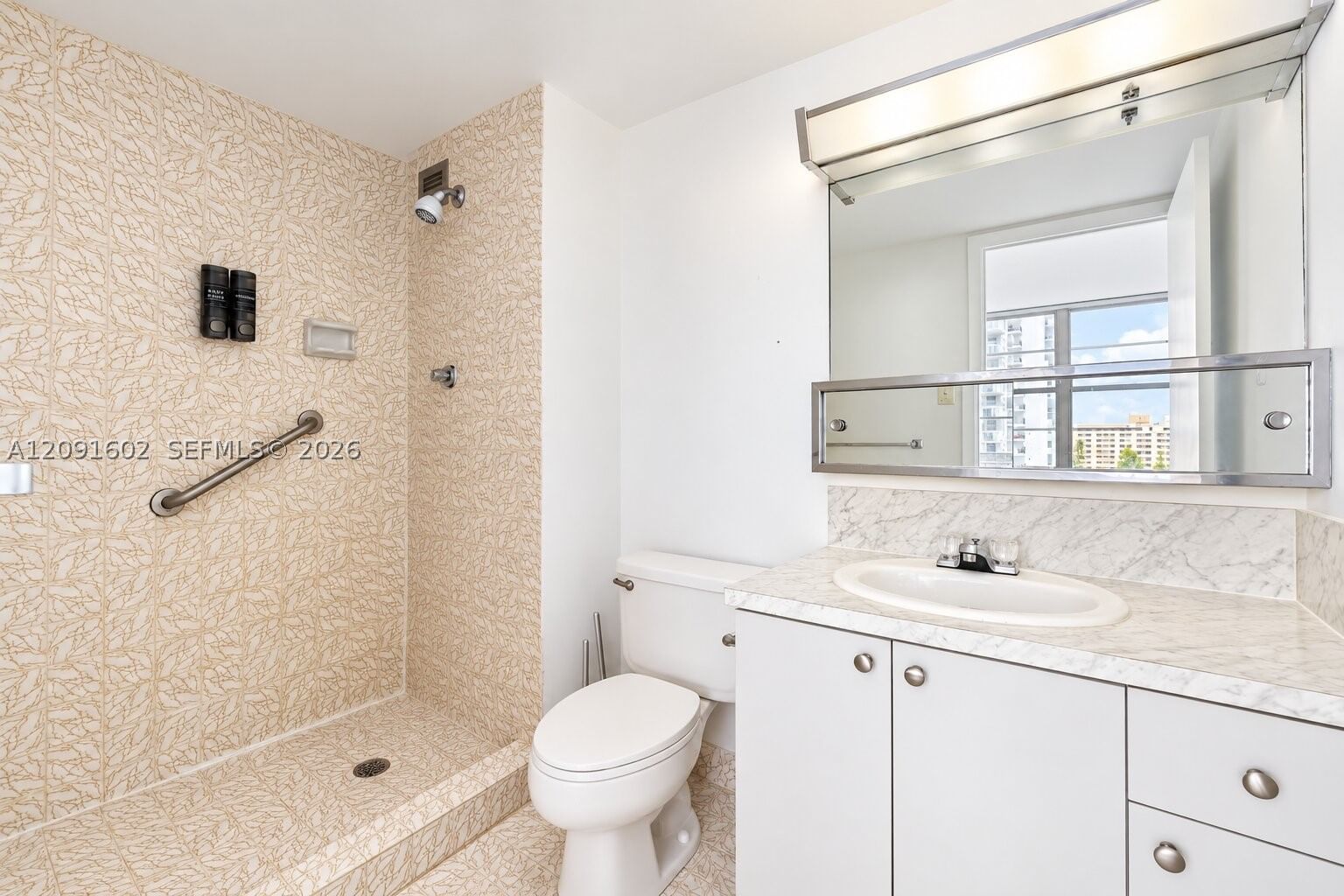 Real estate property located at 18021 Biscayne Blvd #1102, Miami-dade, Del Prado Marina, Aventura, FL