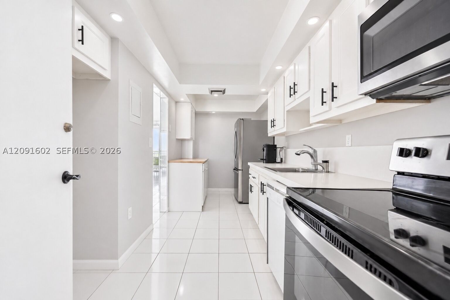 Real estate property located at 18021 Biscayne Blvd #1102, Miami-dade, Del Prado Marina, Aventura, FL