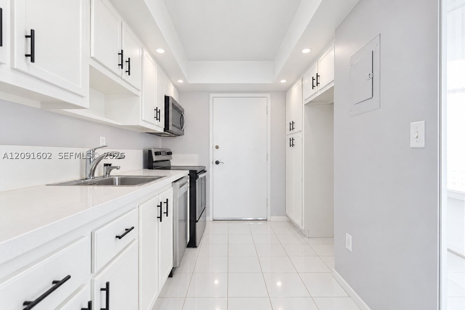 Real estate property located at 18021 Biscayne Blvd #1102, Miami-dade, Del Prado Marina, Aventura, FL