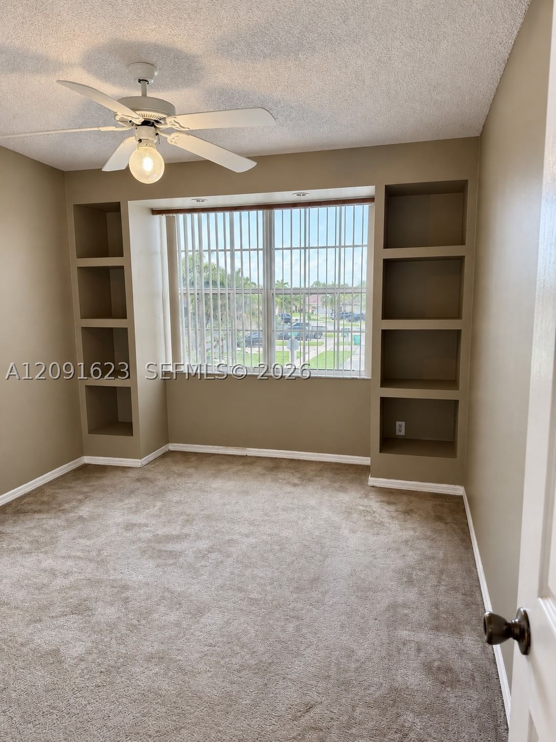 Real estate property located at 18204 20th St, Broward, Silver Lakes Phase Iii, Miramar, FL