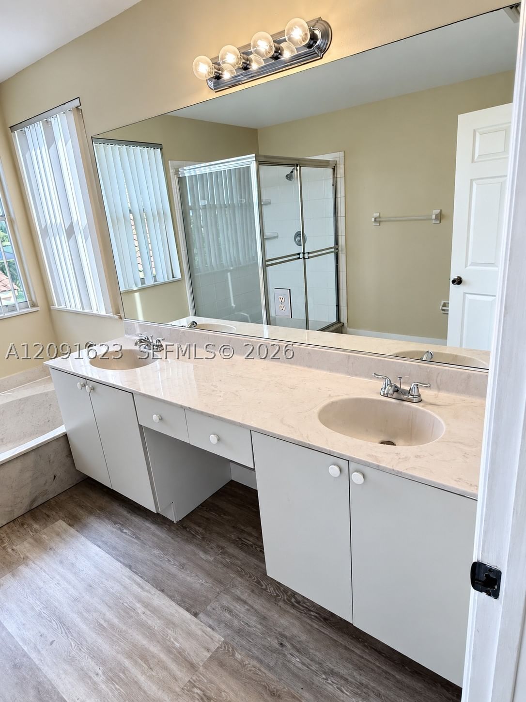 Real estate property located at 18204 20th St, Broward, Silver Lakes Phase Iii, Miramar, FL