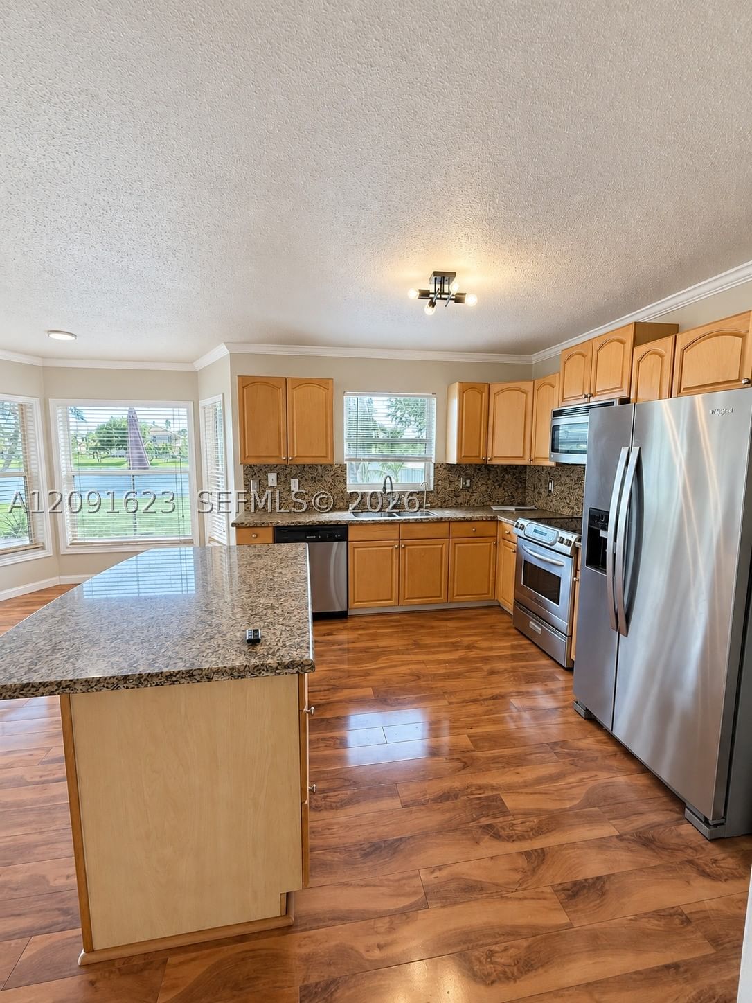 Real estate property located at 18204 20th St, Broward, Silver Lakes Phase Iii, Miramar, FL