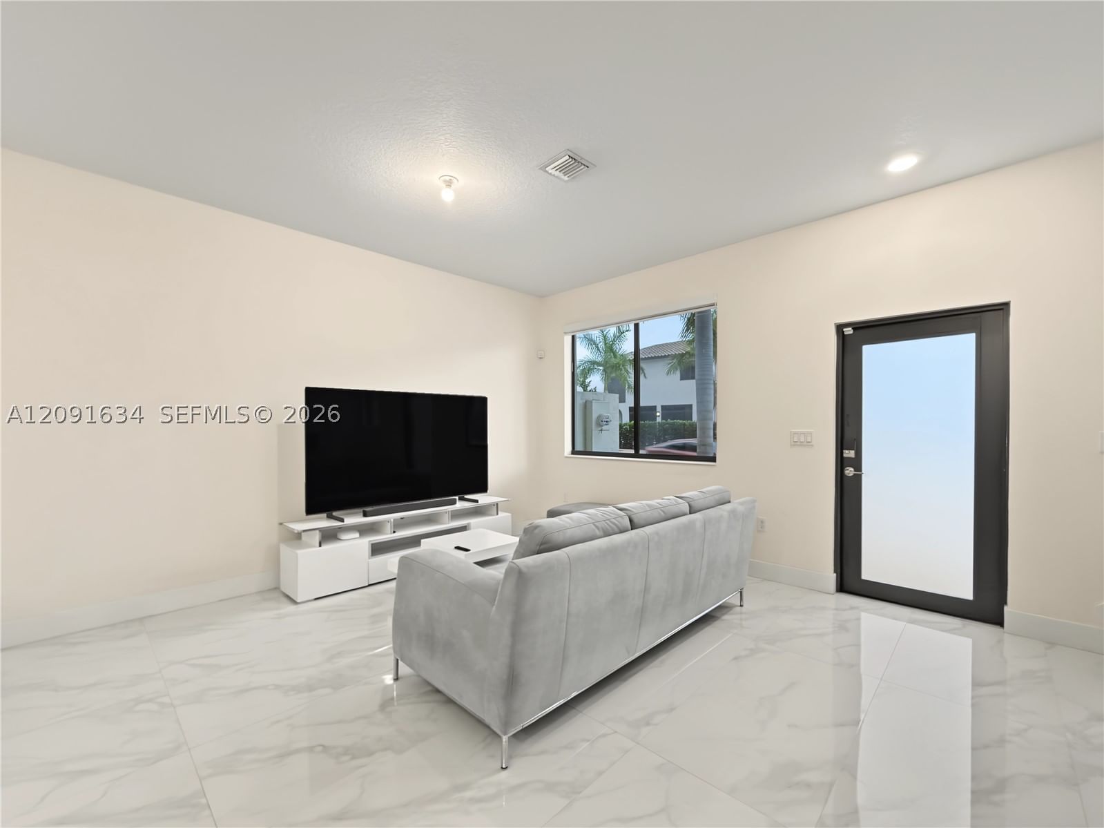 Real estate property located at 4278 82nd Ave, Miami-dade, Downtown Doral South Phas, Doral, FL