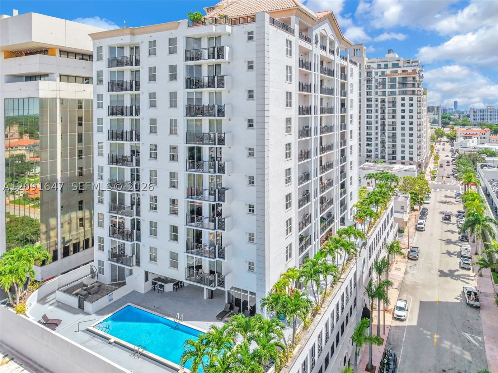 Real estate property located at 357 Almeria Ave #606, Miami-dade, Gables Park Tower, Coral Gables, FL