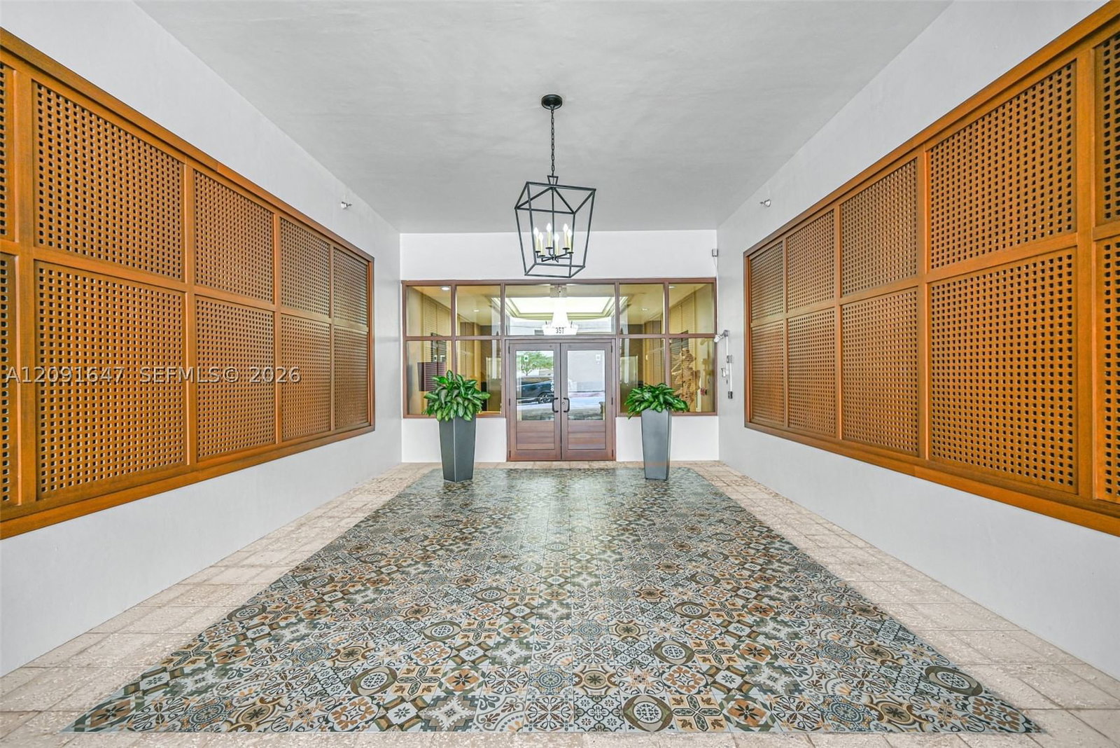 Real estate property located at 357 Almeria Ave #606, Miami-dade, Gables Park Tower, Coral Gables, FL