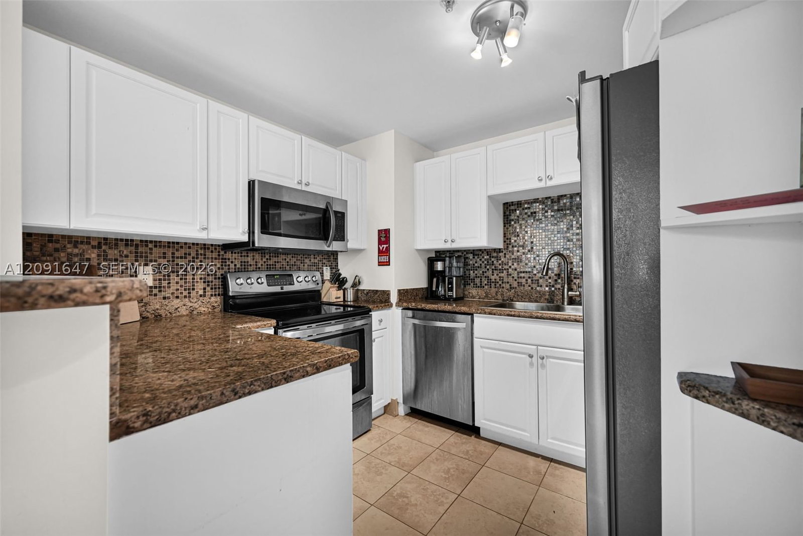 Real estate property located at 357 Almeria Ave #606, Miami-dade, Gables Park Tower, Coral Gables, FL