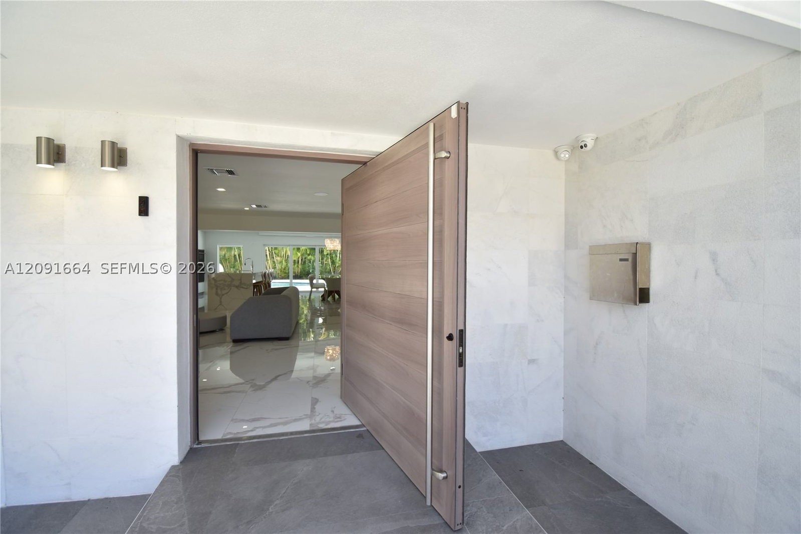 Real estate property located at 20501 22nd Pl, Miami-dade, Highland Oak Gardens Sec, Miami, FL