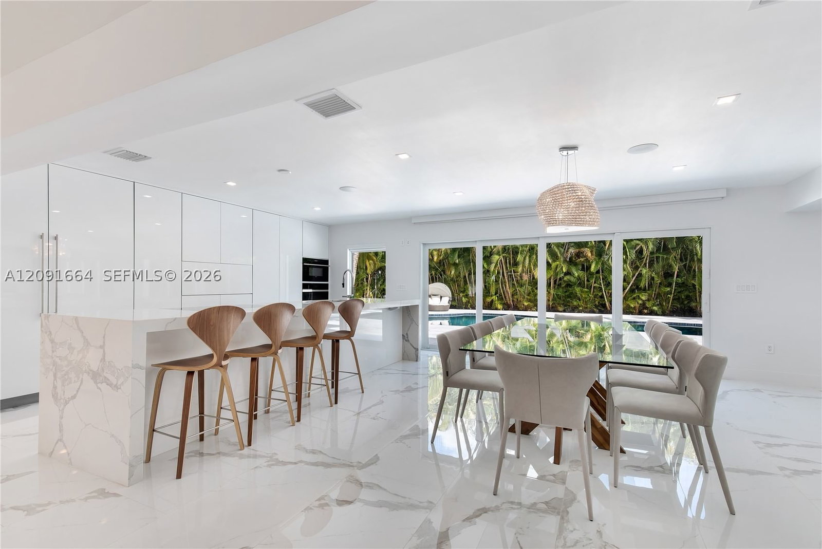 Real estate property located at 20501 22nd Pl, Miami-dade, Highland Oak Gardens Sec, Miami, FL