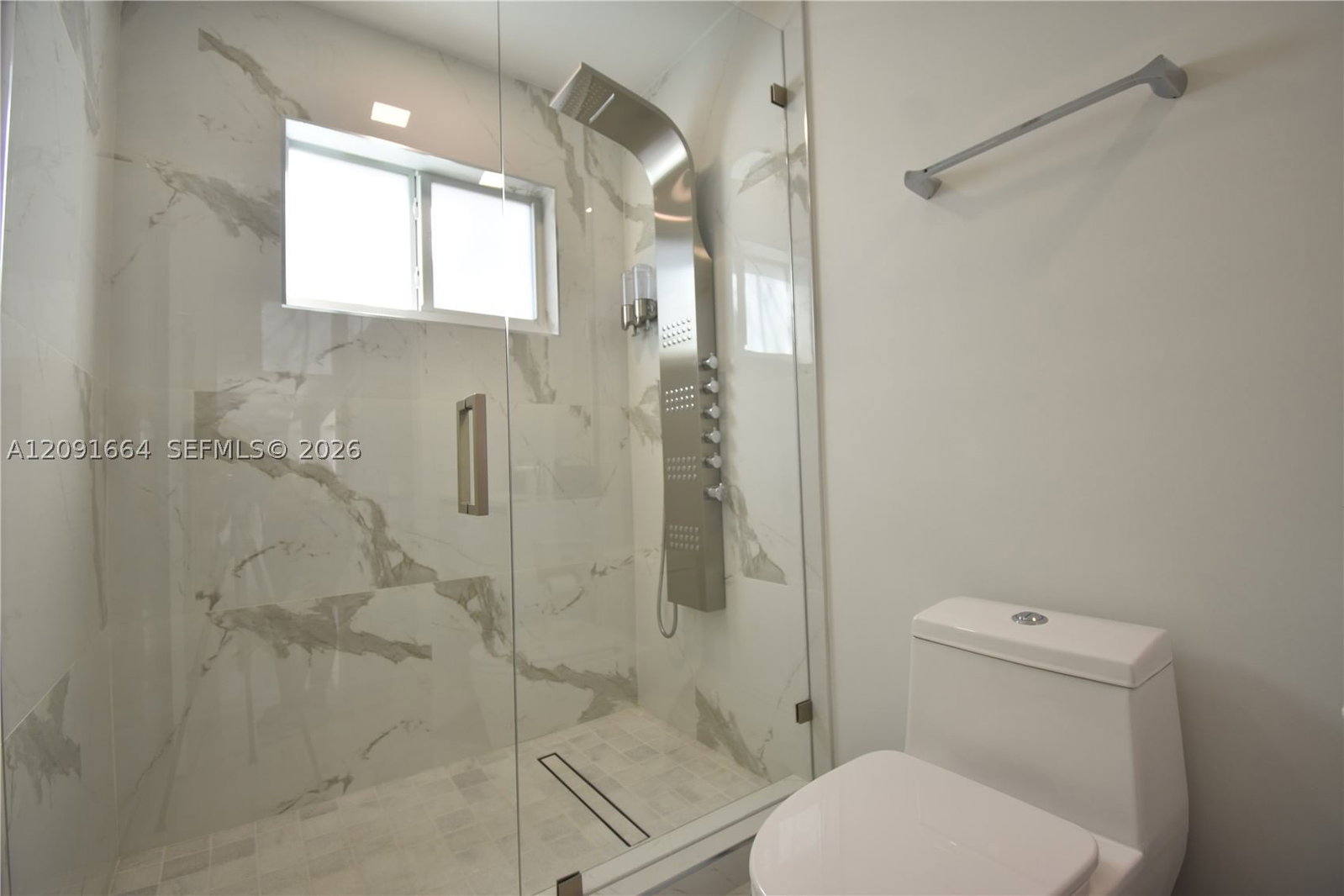 Real estate property located at 20501 22nd Pl, Miami-dade, Highland Oak Gardens Sec, Miami, FL