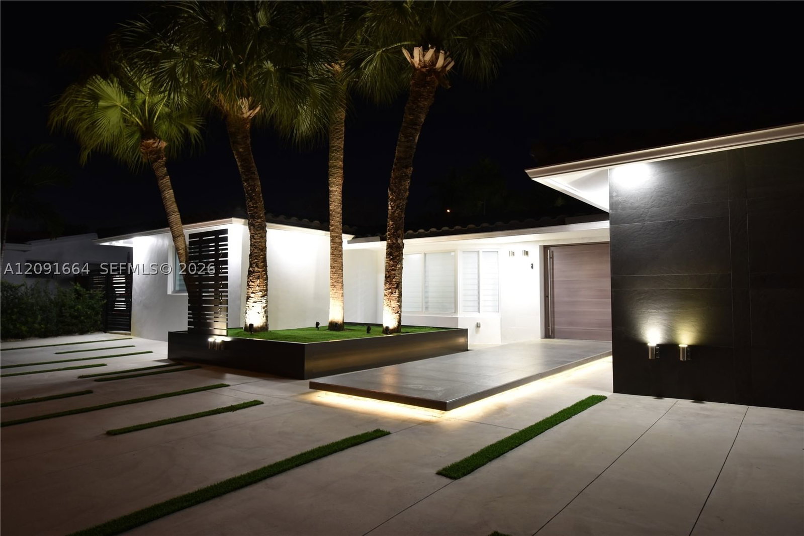 Real estate property located at 20501 22nd Pl, Miami-dade, Highland Oak Gardens Sec, Miami, FL