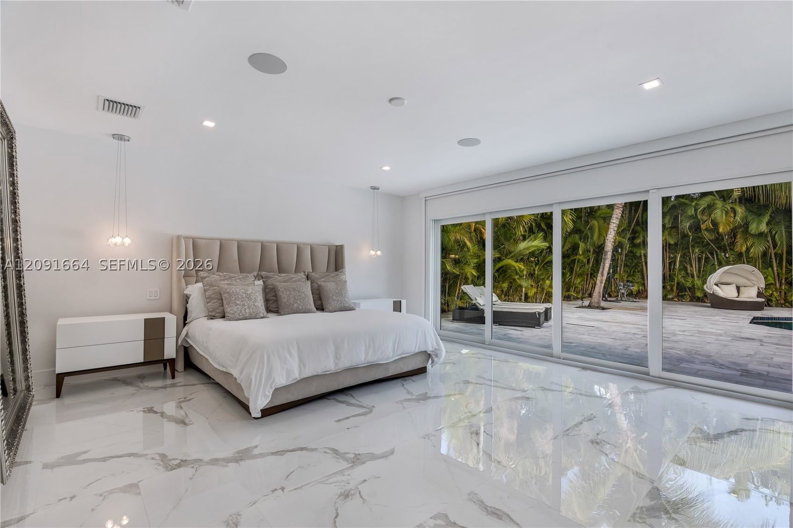 Real estate property located at 20501 22nd Pl, Miami-dade, Highland Oak Gardens Sec, Miami, FL