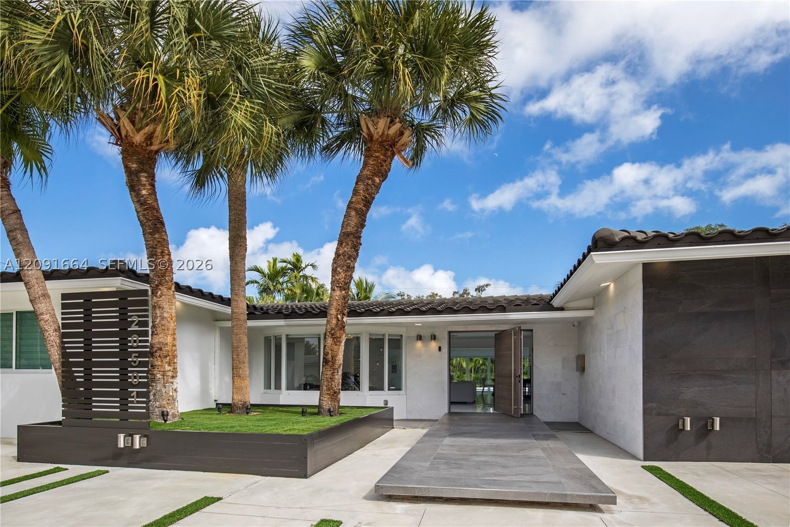 Real estate property located at 20501 22nd Pl, Miami-dade, Highland Oak Gardens Sec, Miami, FL
