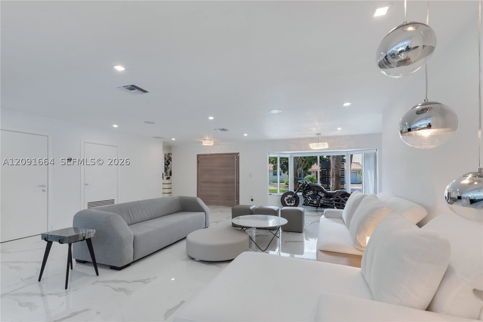 Real estate property located at 20501 22nd Pl, Miami-dade, Highland Oak Gardens Sec, Miami, FL