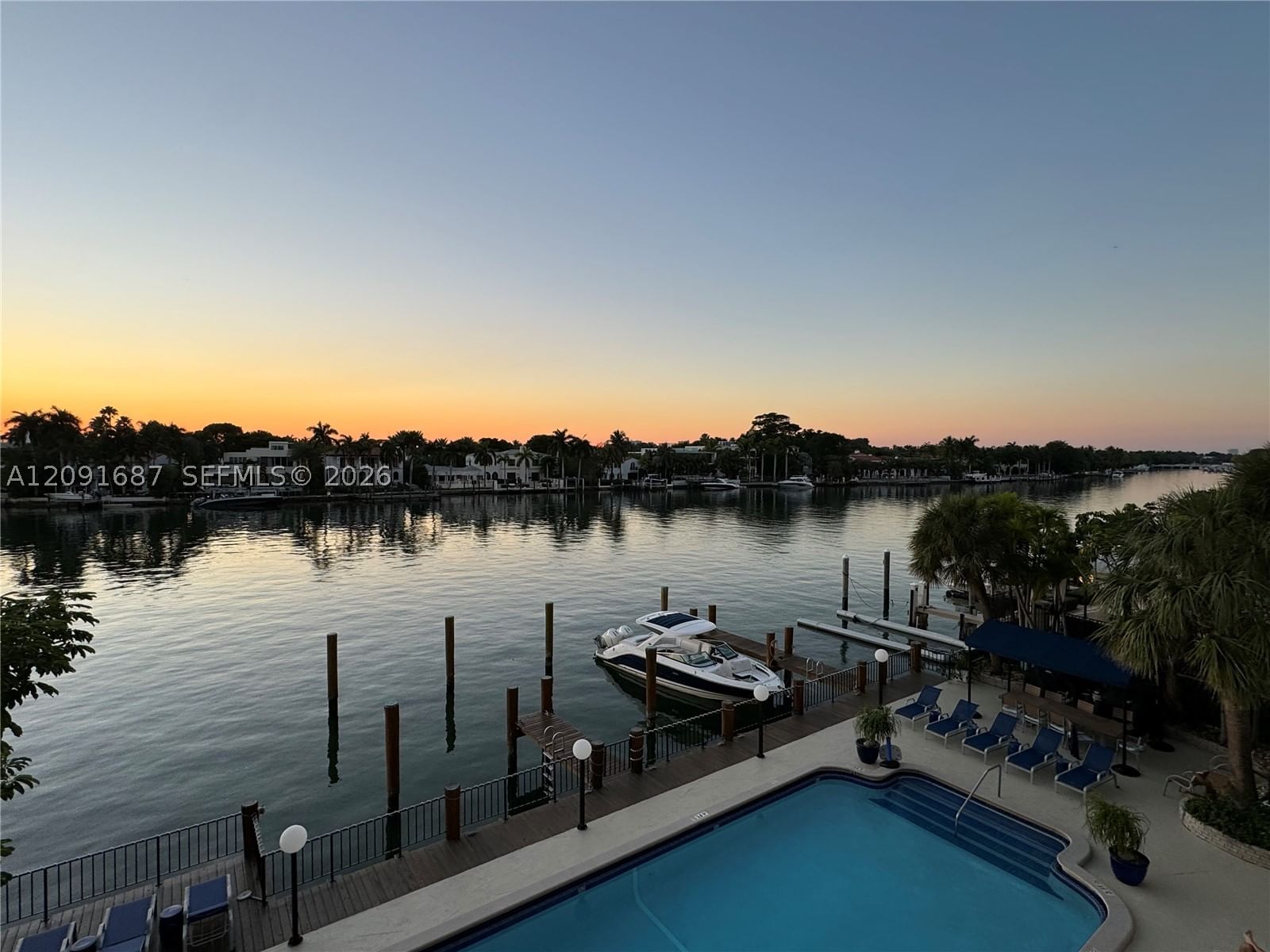 Real estate property located at , Miami-dade, Ashley Apartments Condomi, Miami Beach, FL
