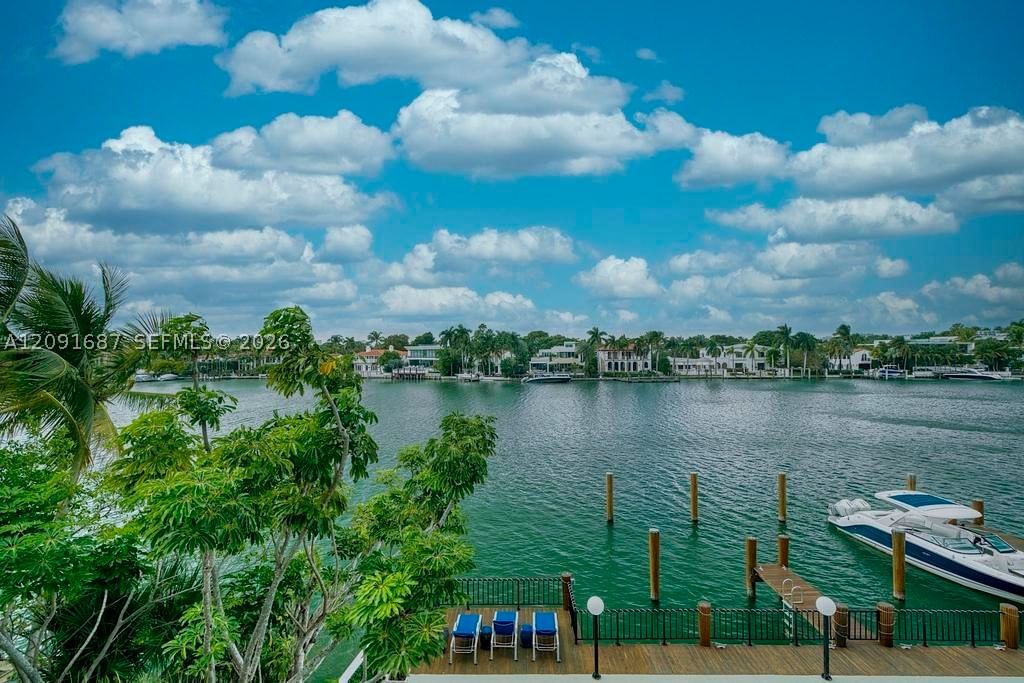 Real estate property located at , Miami-dade, Ashley Apartments Condomi, Miami Beach, FL