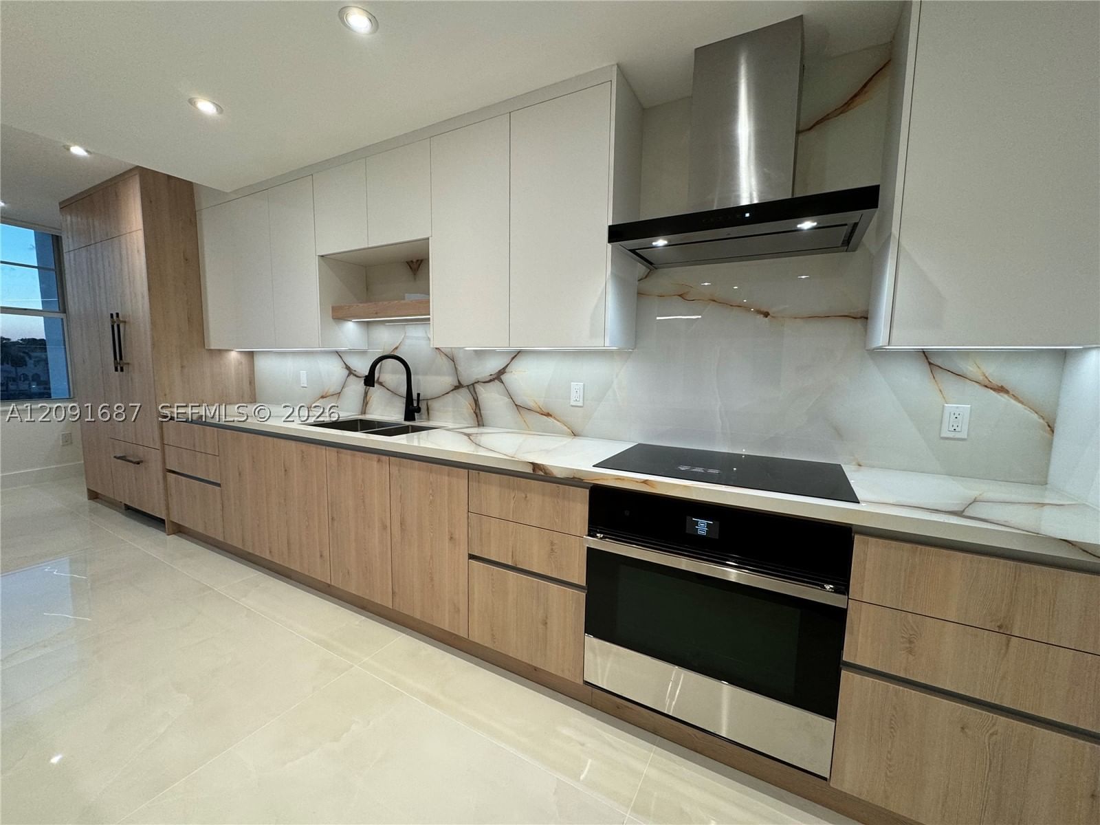 Real estate property located at , Miami-dade, Ashley Apartments Condomi, Miami Beach, FL