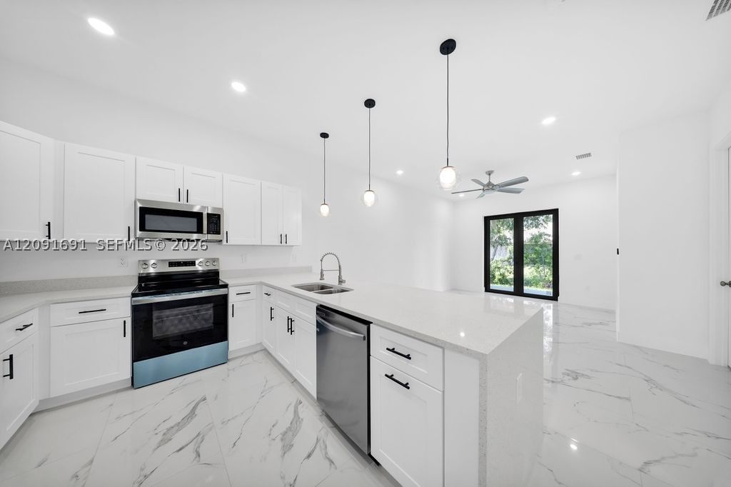 Real estate property located at 2416/2418 Joe ave south, Lee, Lehigh Acres, Lehigh Acres, FL