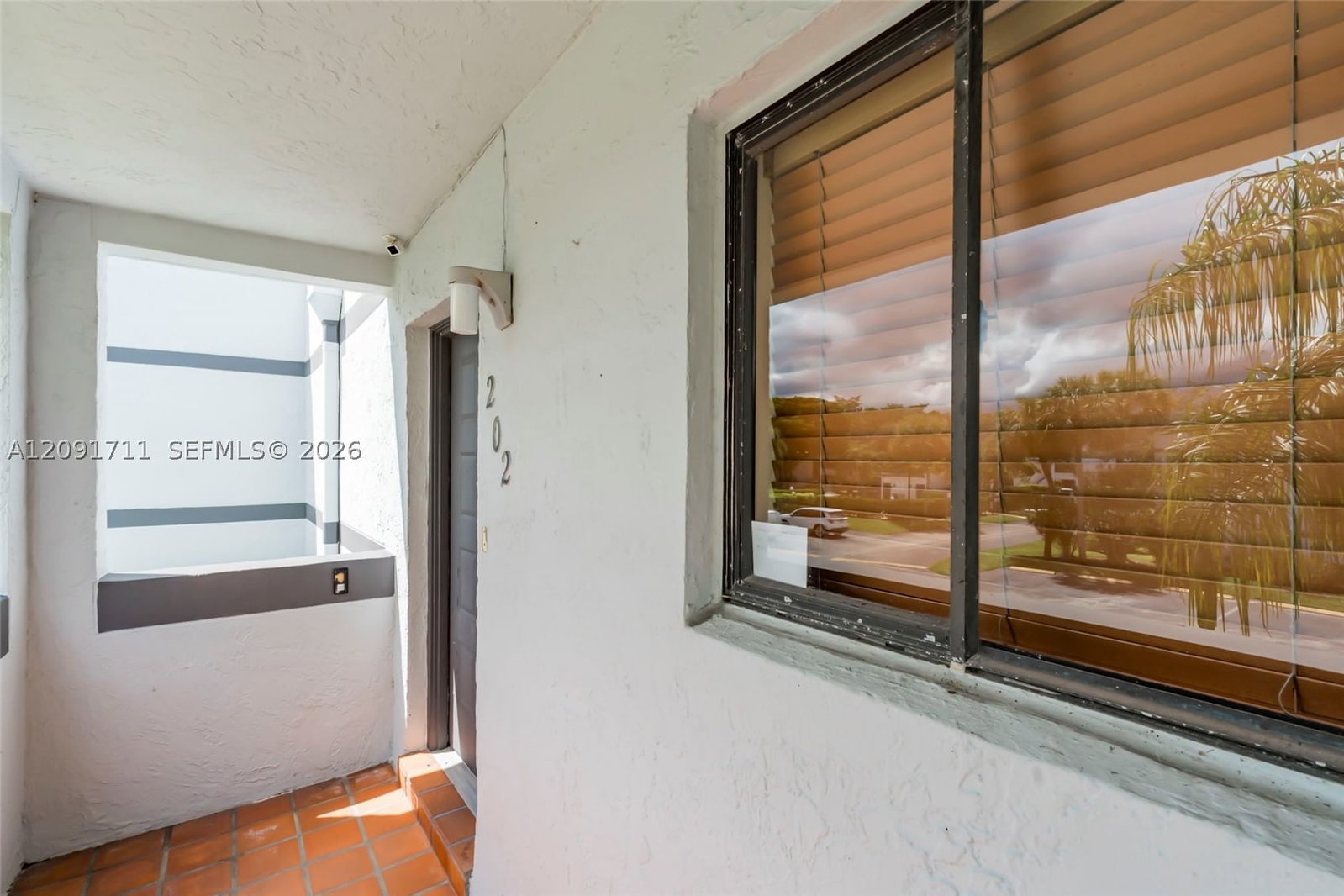 Real estate property located at 161 Lakeview Dr #202, Broward, Racquet Club Village Apar, Weston, FL