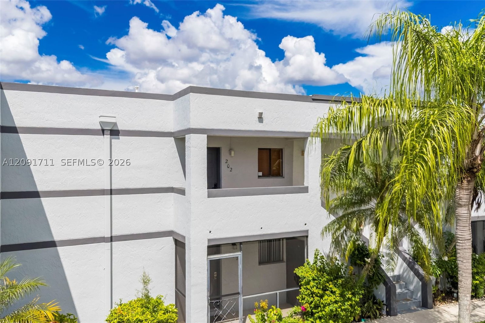 Real estate property located at 161 Lakeview Dr #202, Broward, Racquet Club Village Apar, Weston, FL