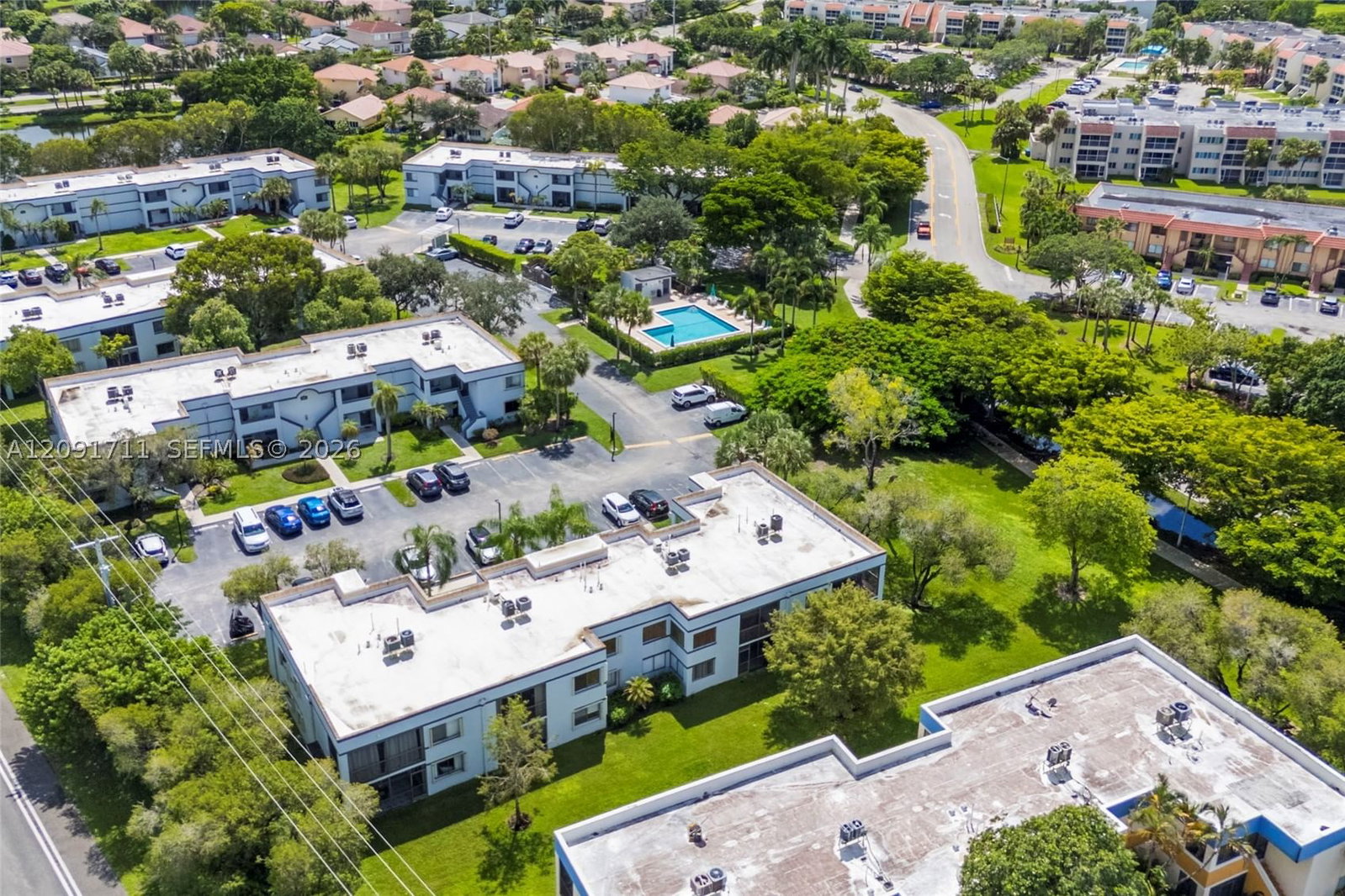 Real estate property located at 161 Lakeview Dr #202, Broward, Racquet Club Village Apar, Weston, FL
