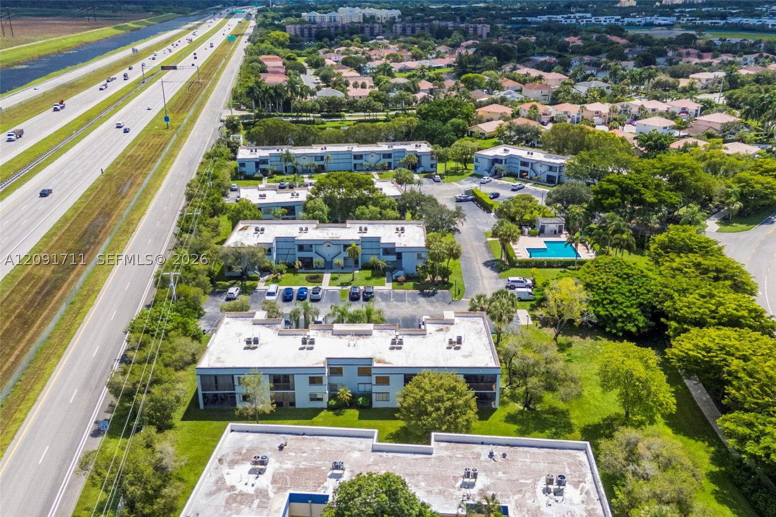 Real estate property located at 161 Lakeview Dr #202, Broward, Racquet Club Village Apar, Weston, FL