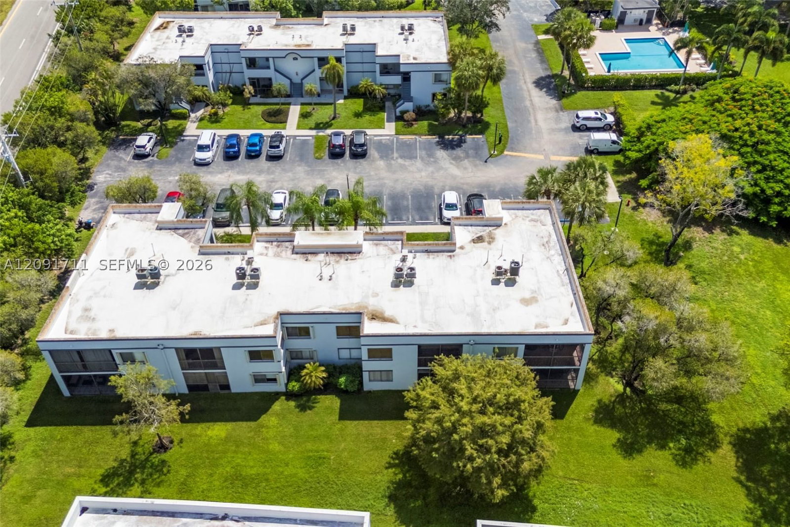 Real estate property located at 161 Lakeview Dr #202, Broward, Racquet Club Village Apar, Weston, FL