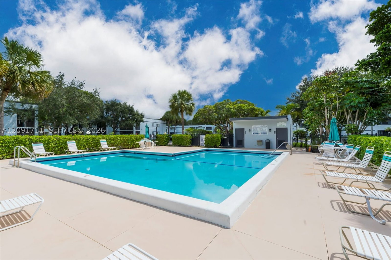 Real estate property located at 161 Lakeview Dr #202, Broward, Racquet Club Village Apar, Weston, FL