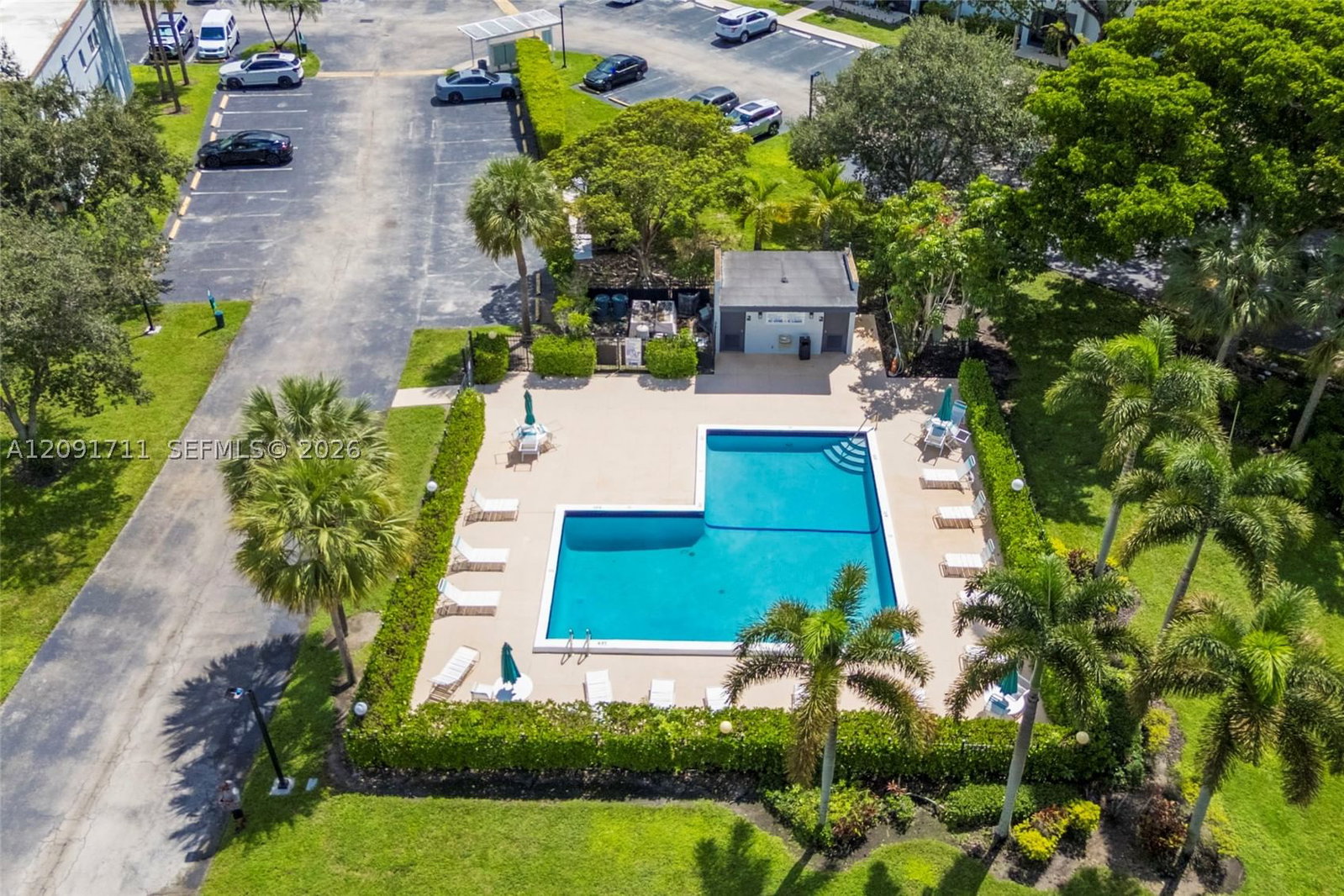 Real estate property located at 161 Lakeview Dr #202, Broward, Racquet Club Village Apar, Weston, FL