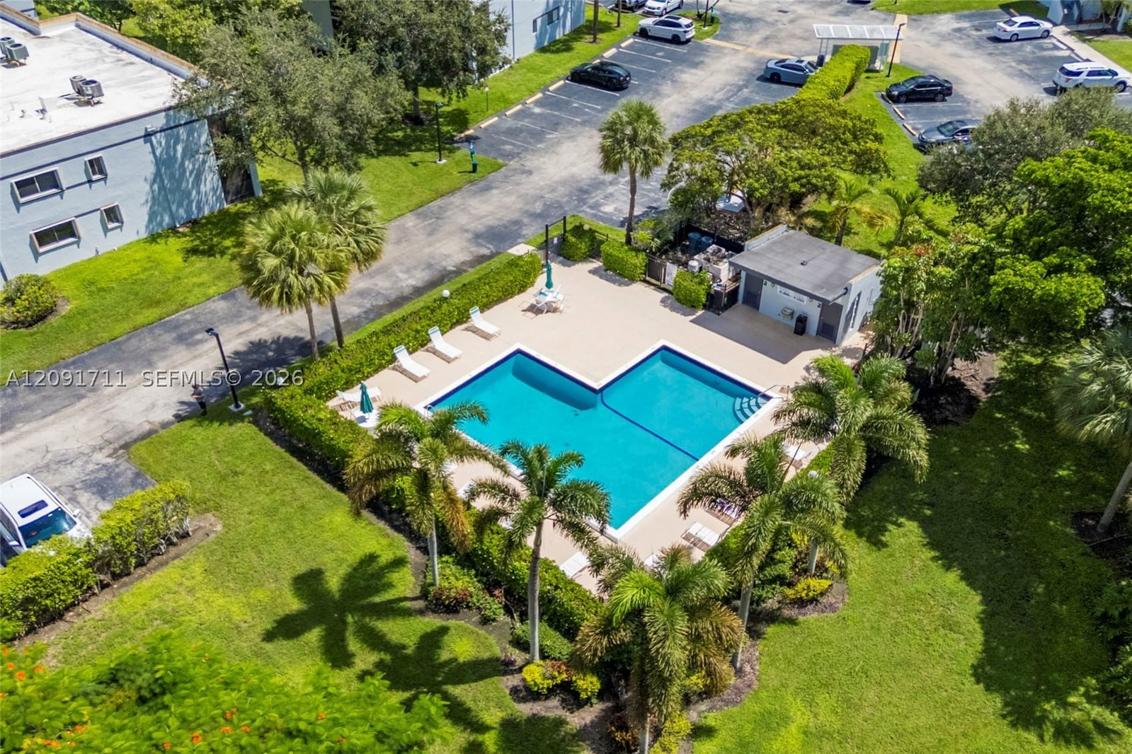 Real estate property located at 161 Lakeview Dr #202, Broward, Racquet Club Village Apar, Weston, FL