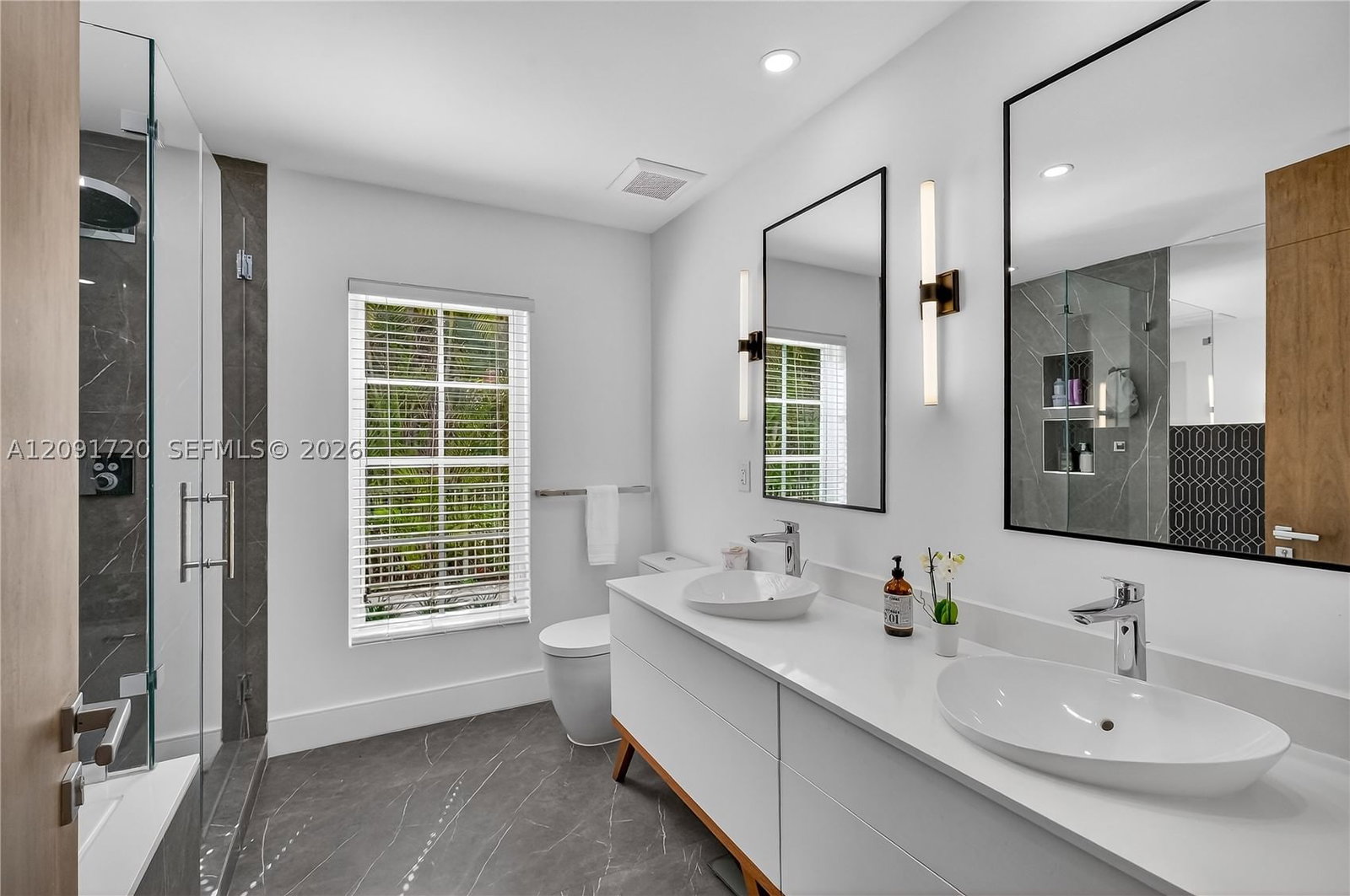 Real estate property located at 1109 Almeria Ave, Miami-dade, Coral Gables Sec A, Coral Gables, FL