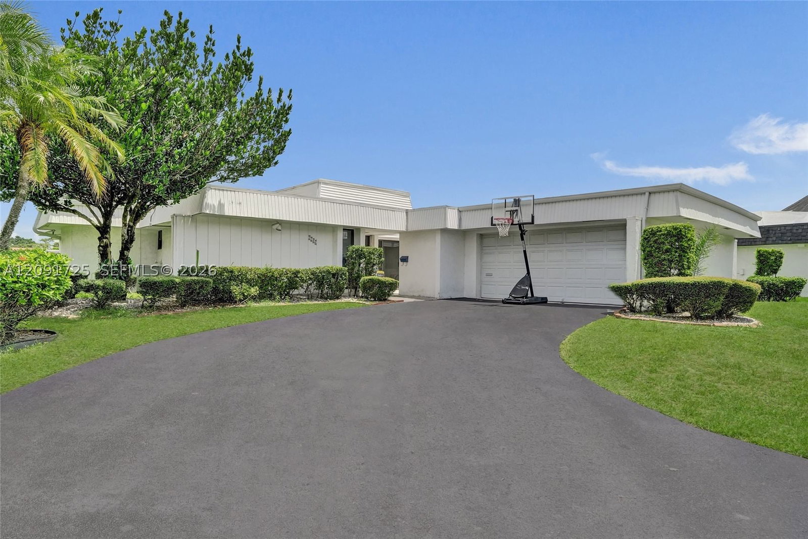 Real estate property located at 5704 Coco Palm Dr, Broward, Woodlands Sec Seven, Tamarac, FL