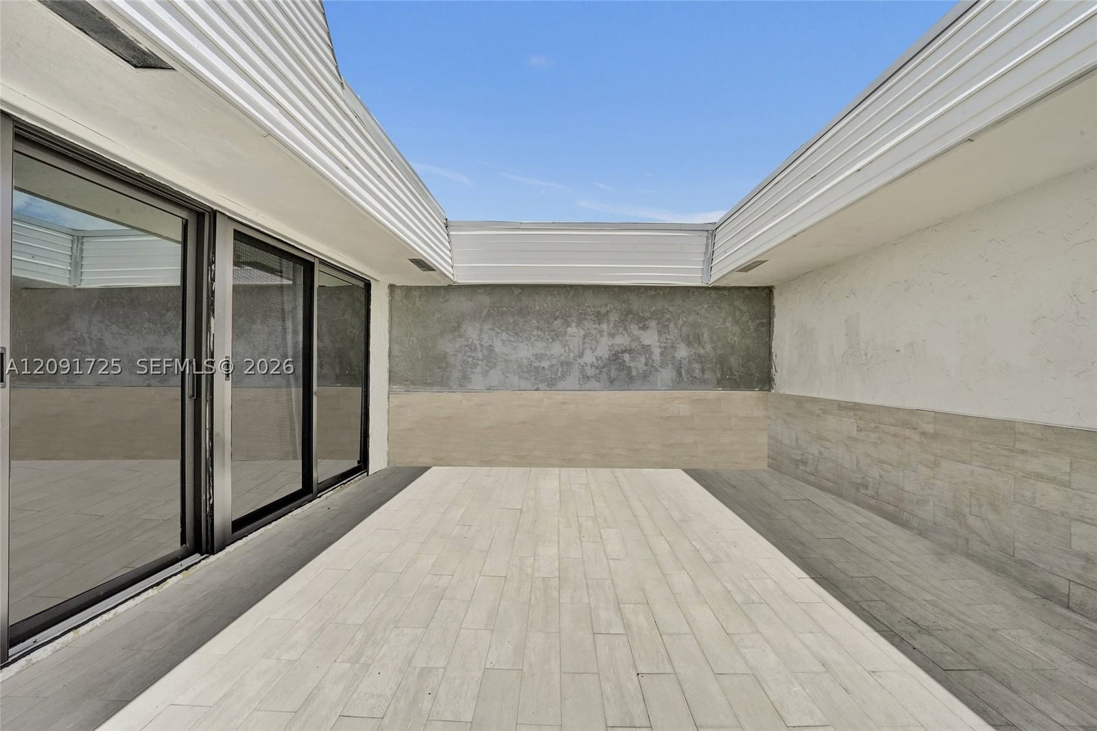Real estate property located at 5704 Coco Palm Dr, Broward, Woodlands Sec Seven, Tamarac, FL