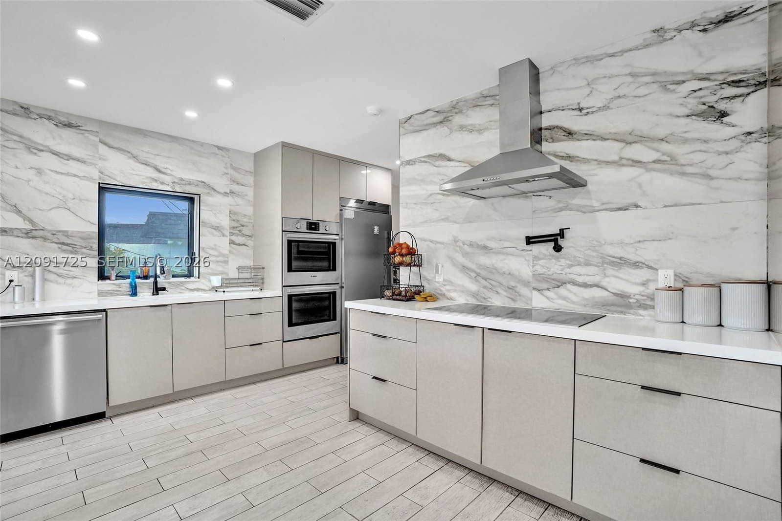 Real estate property located at 5704 Coco Palm Dr, Broward, Woodlands Sec Seven, Tamarac, FL