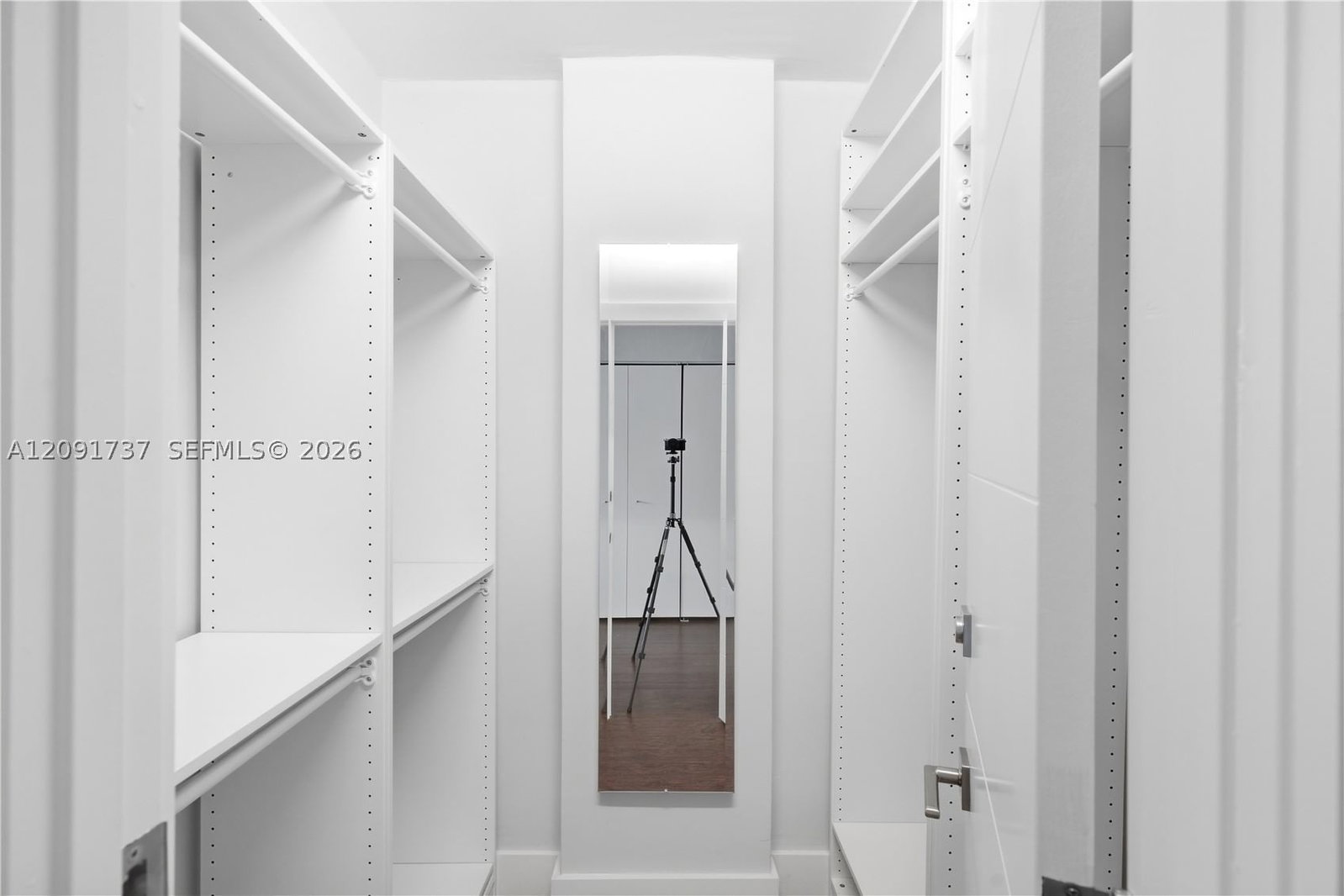 Real estate property located at 19380 Collins Ave #1219, Miami-dade, Oceanview Building B Cond, Sunny Isles Beach, FL