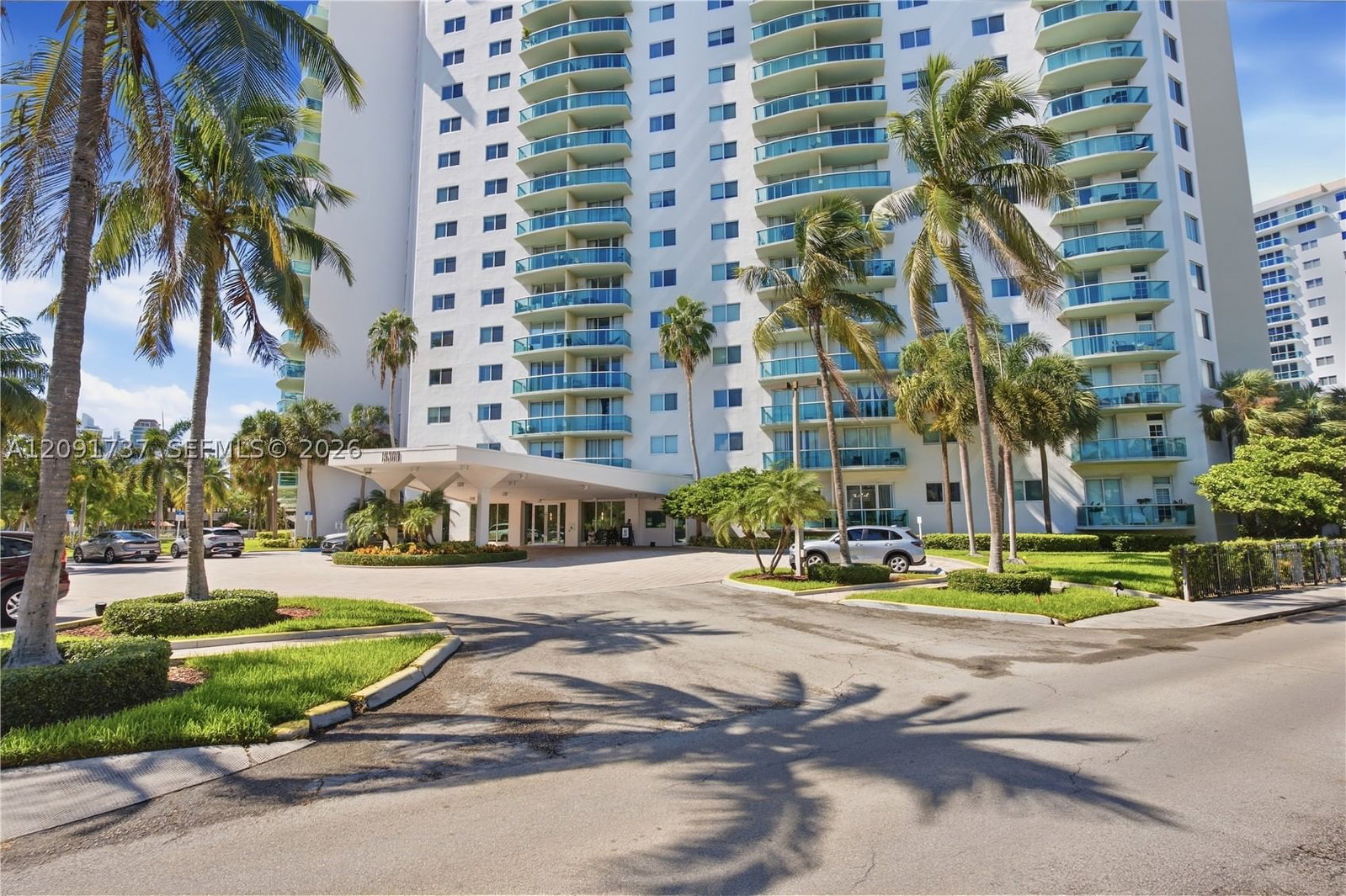 Real estate property located at 19380 Collins Ave #1219, Miami-dade, Oceanview Building B Cond, Sunny Isles Beach, FL