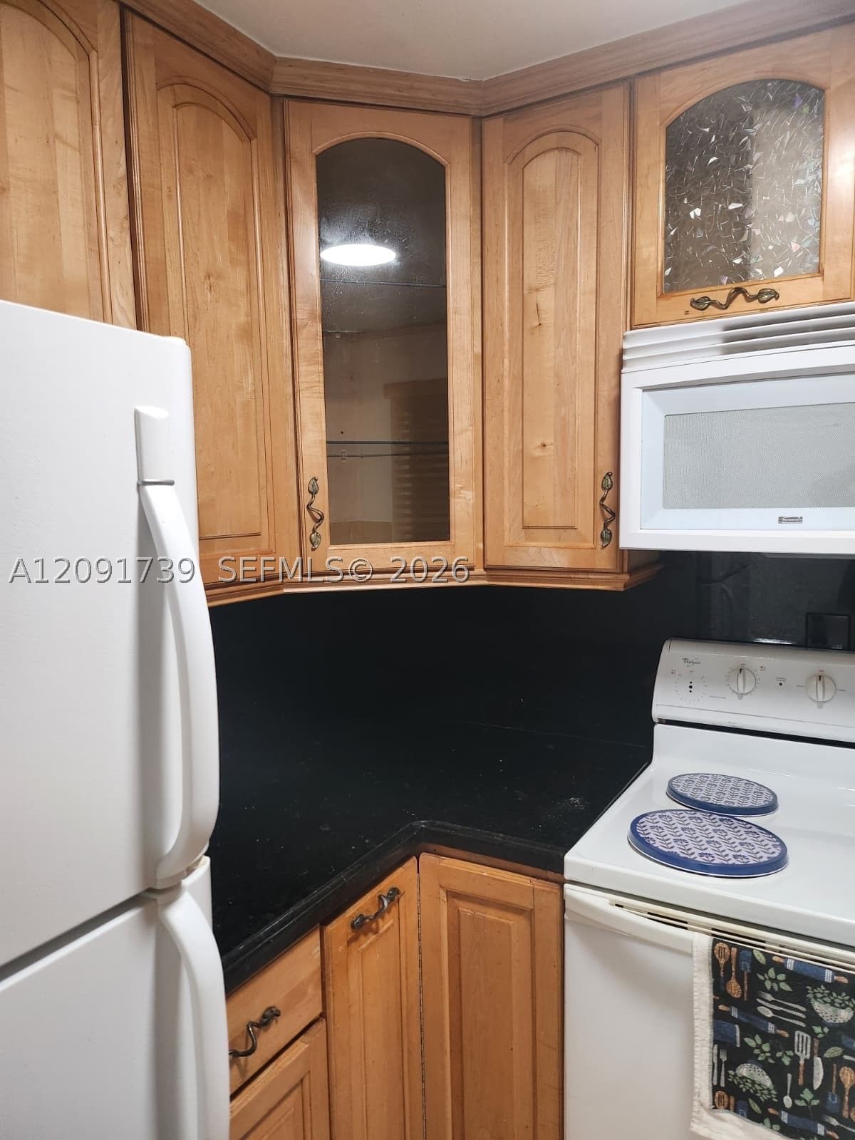 Real estate property located at 1725 60th St F202, Miami-dade, Los Suenos Condo, Hialeah, FL