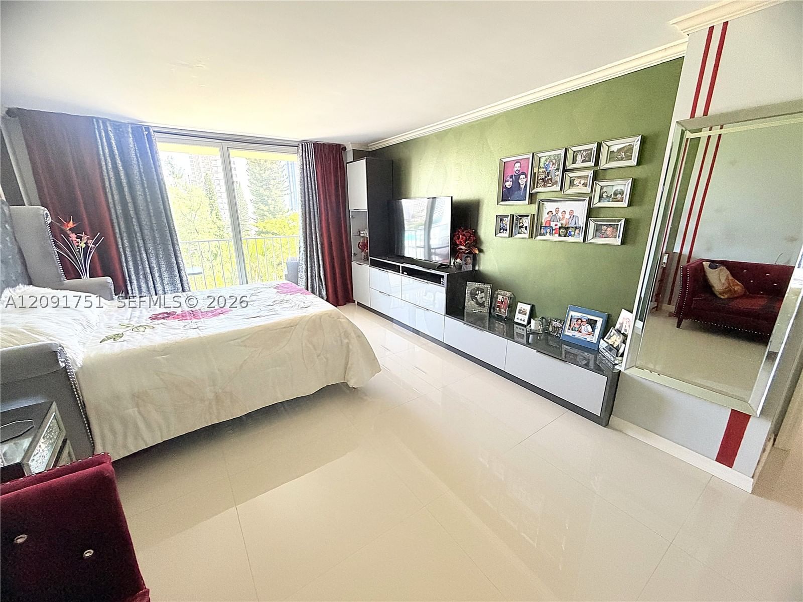 Real estate property located at 290 174th St #611, Miami-dade, Winston Towers 700 Condo, Sunny Isles Beach, FL