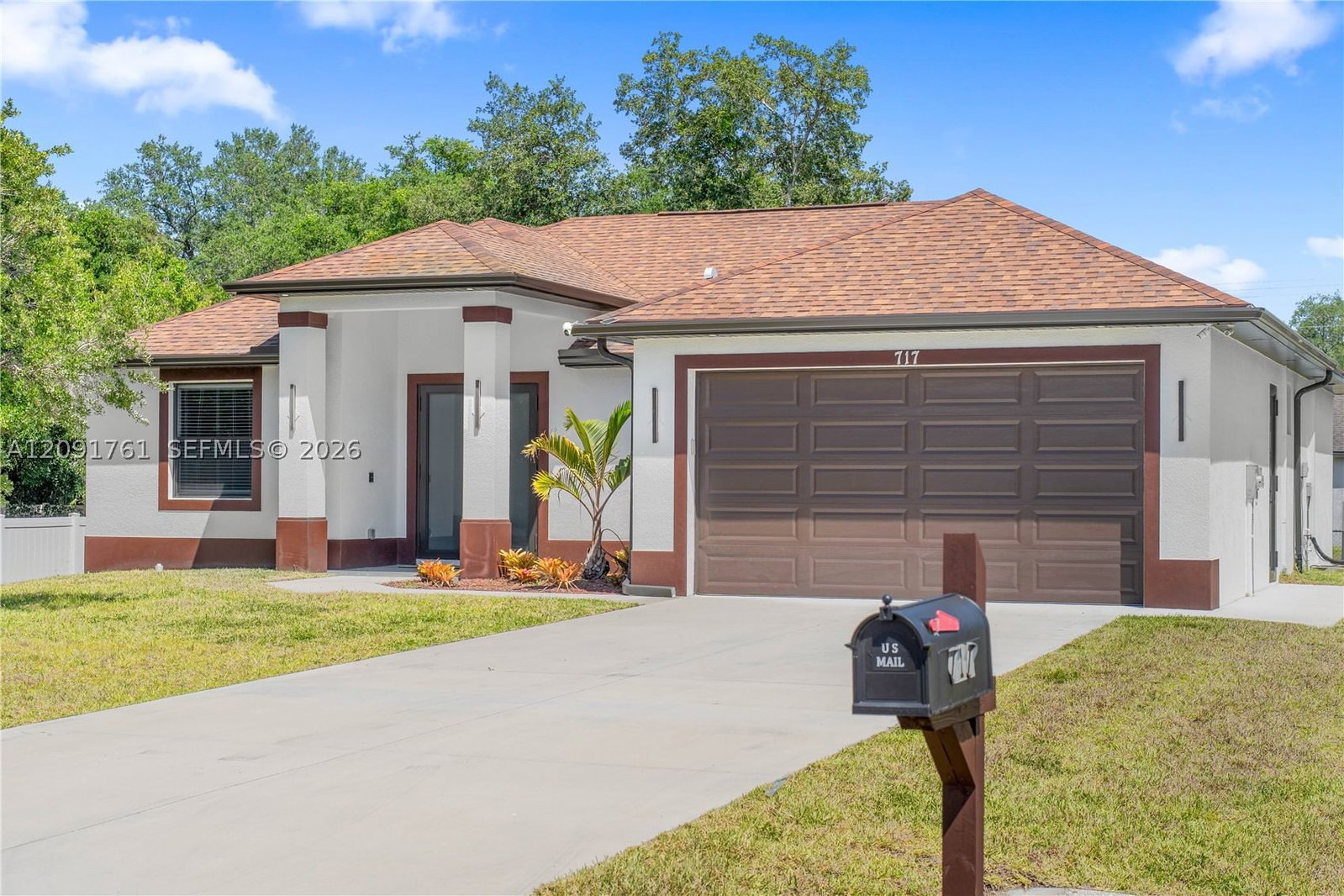 Real estate property located at 165 Patio st, Lee, Lehigh Acres, Lehigh Acres, FL